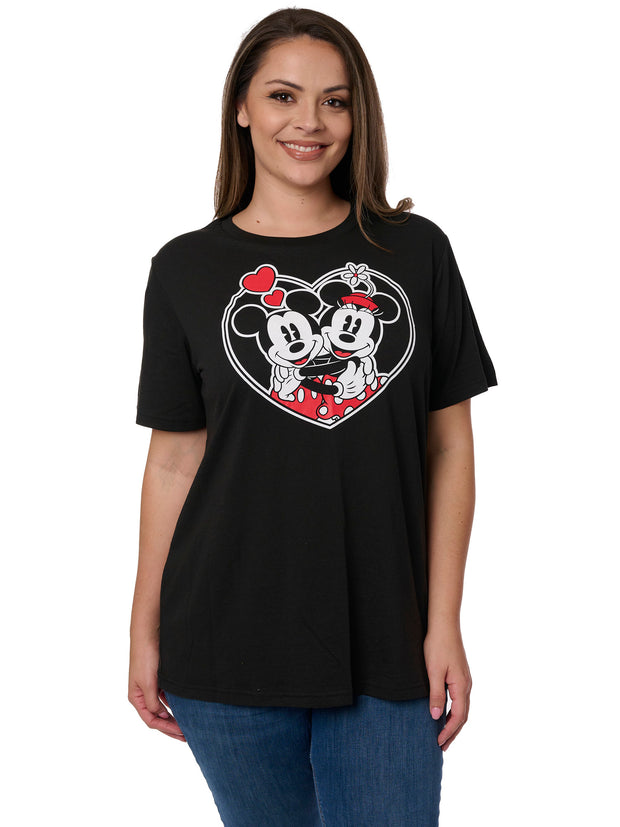 Disney Womens Plus Size Mickey and Minnie Mouse T-Shirt Heart Hugs Black