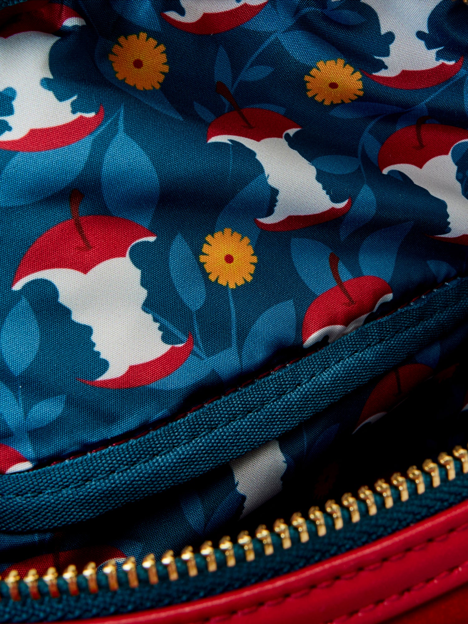 Loungefly x Disney Snow White Belt Bag Classic Bow Fanny Pack